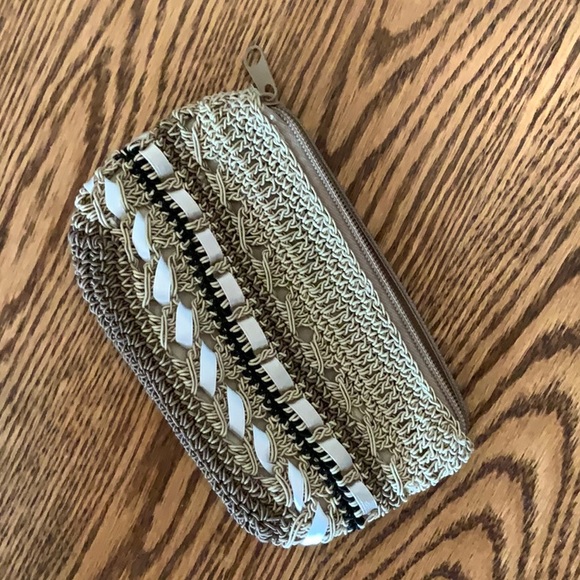 Crochet Shoulder Hobo Bag and Coin Purse - Picture 2 of 11